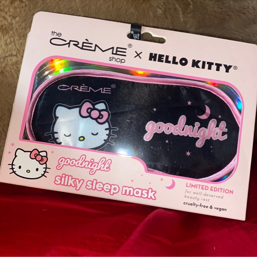 Hello Kitty Crème Shop Sleep Mask Bundle